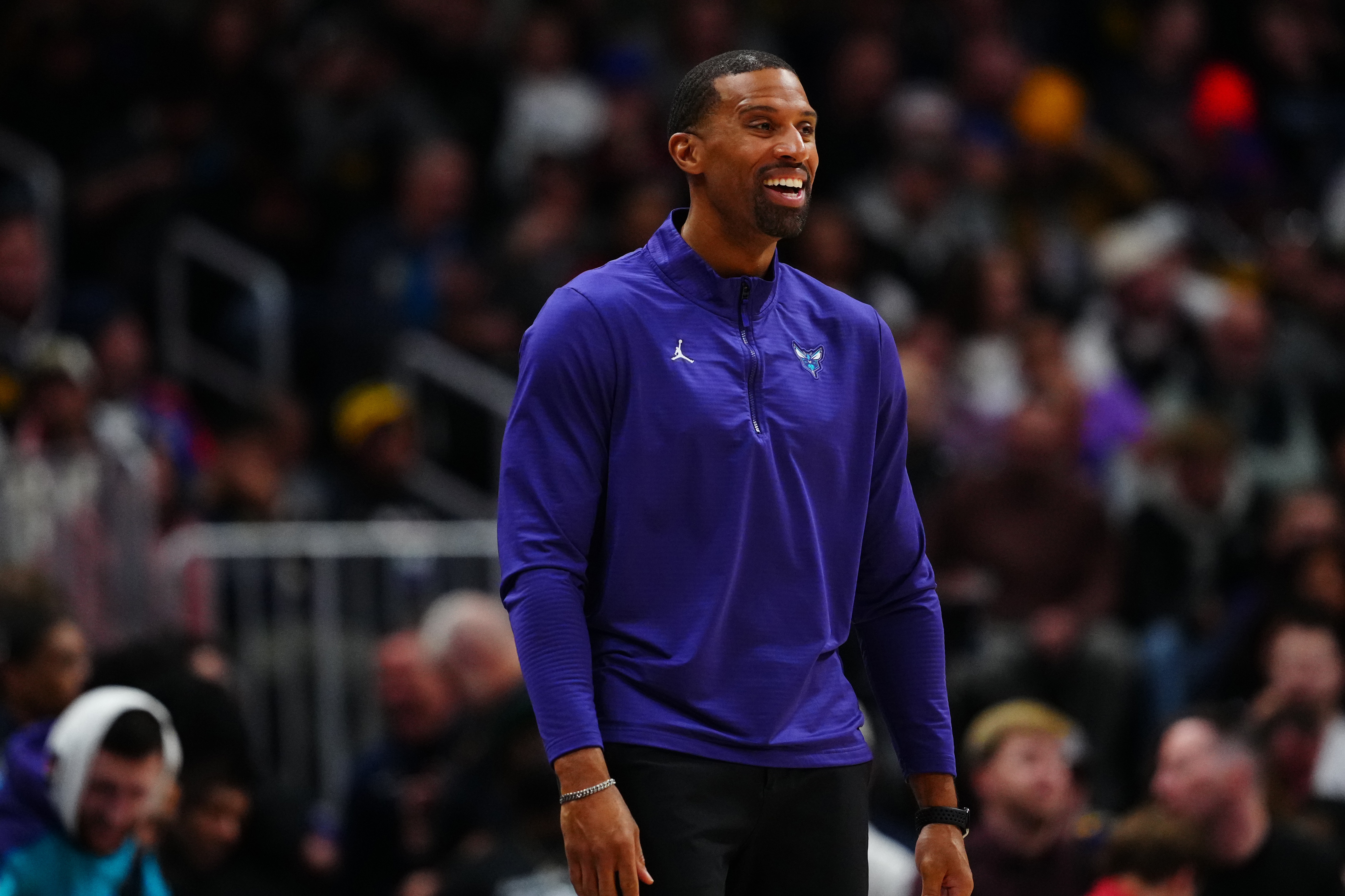 Kaiyun开云中国官网-黄蜂主帅：接连将对手得分限制在100分以下 体现了拼劲防守执行力